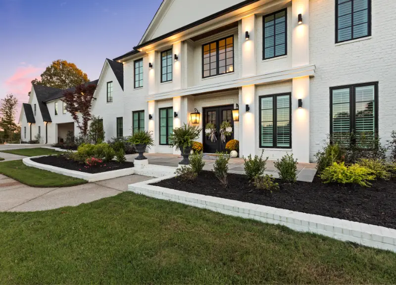 Custom home exterior in DeSoto County MS.